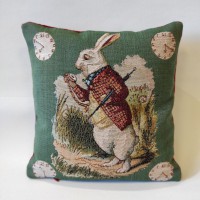 Подушка гобеленова Art de Lys Кролик, що спізнюється, Аліса в Країні чудес 25х25