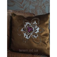 Подушка бархатная Terem Африканский цветок с бисером 45x45